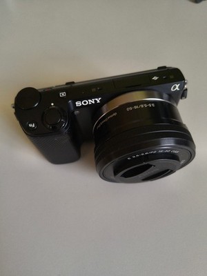 Sony Alpha NEX-5T Kamera + Objektiv 16-50 SELP1650