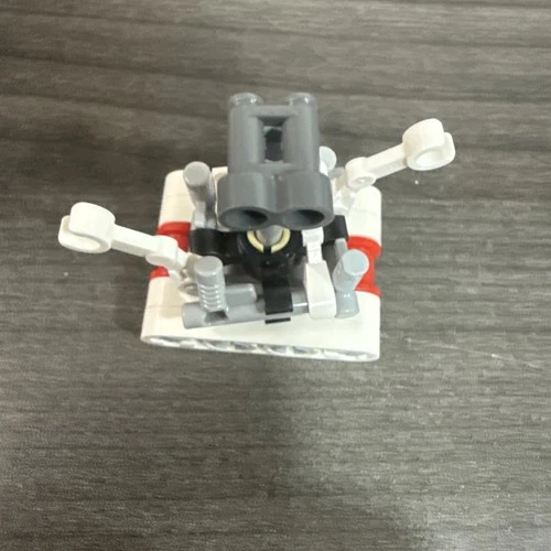 LEGO Genuine Star Wars Minifigure Treadwell Droid From Set 75059 (sw0550)