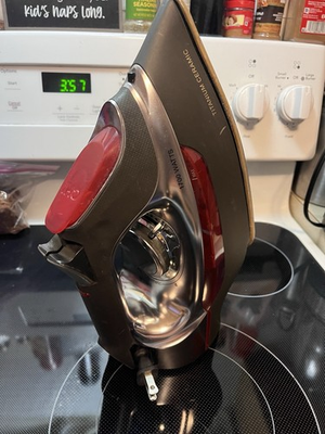 #ad CHI 13106 1700W Steam Iron $39.99