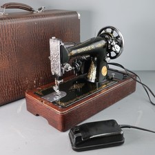 Vintage Singer 99K Sewing Machine Electric Black Gold with Light and Case