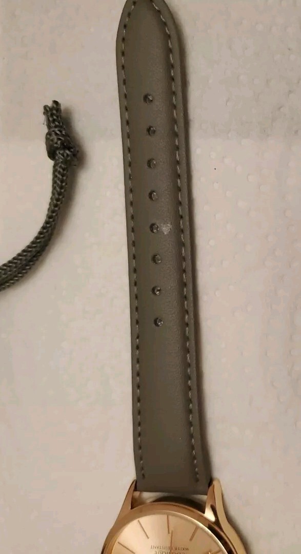 Picture 3 of 9