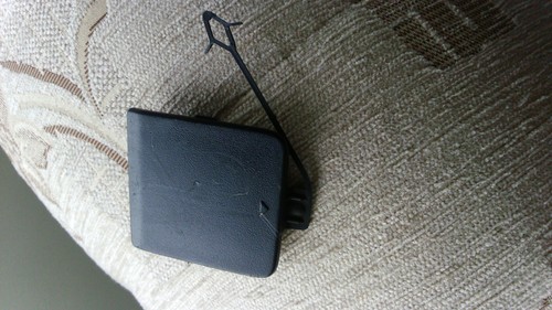 BMW X1 E84 Abdeckung Abschleppöse Stoßstange  vorne 51112990204 SCHWARZ