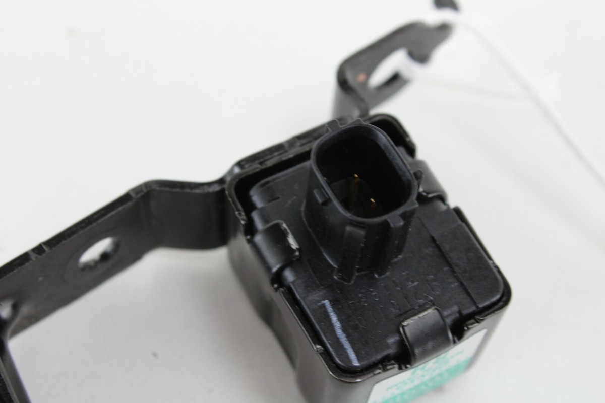 2006-2008 LEXUS RX 400h REAR RIGHT CIRCUIT BREAKER SENSOR