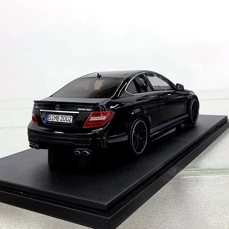 Hot GT-Spirit 1:18 Mercedes-Benz C63 AMG EDITION 507 Simulation Resin Car Model - Image 4 of 4