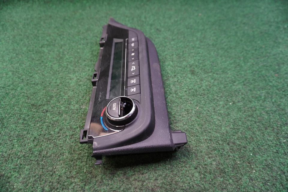 2014 15 16 17 18 TOYOTA COROLLA AC Control 5590002500 OEM - Imagem 3 de 4