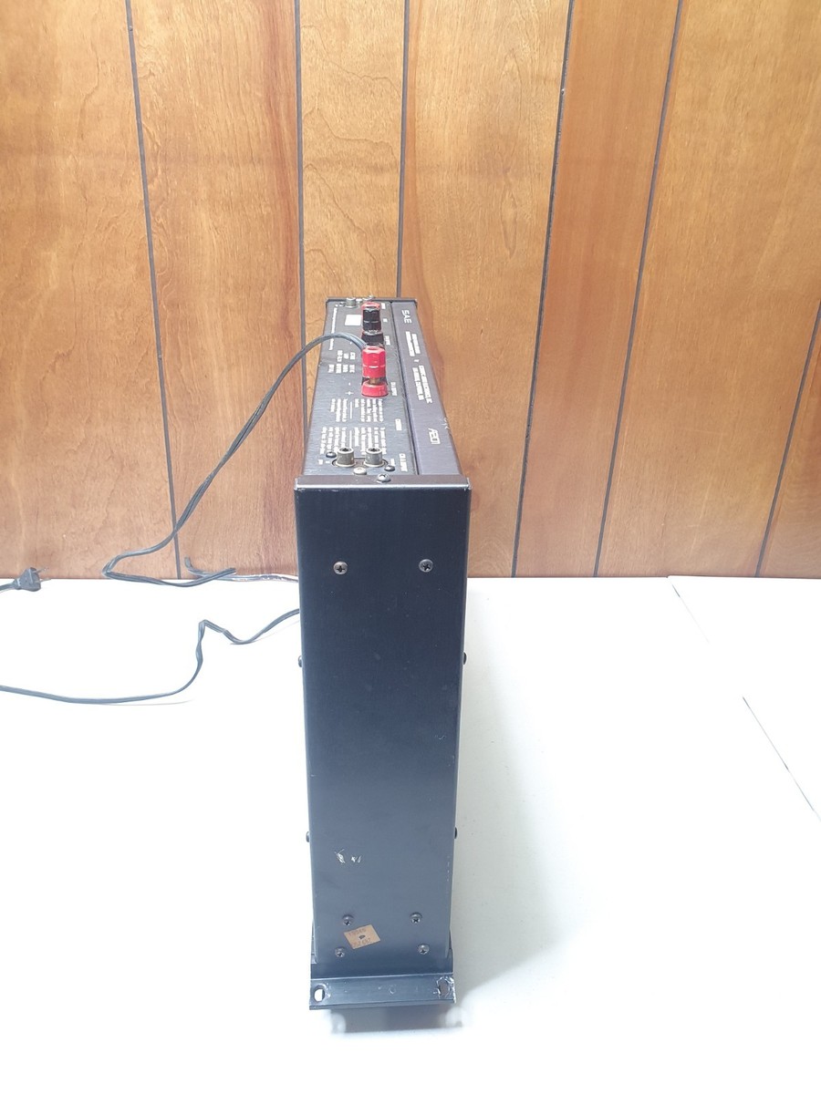 SAE パワーアンプ　A201 SAE A201 A-201 Dual High Resolution Power Amplifier 2 Input, 2