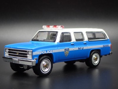 1973-1991 CHEVROLET SUBURBAN K2500 NYPD POLICE SQUAREBODY 1:64