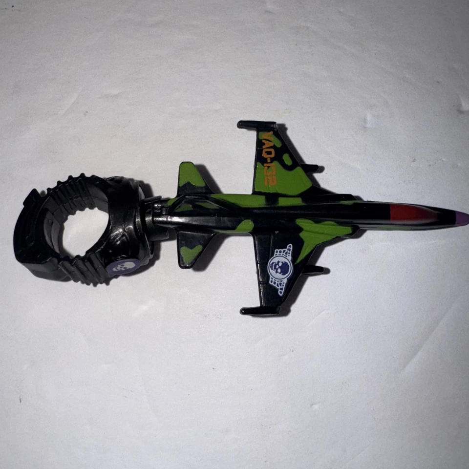 Avión a reacción Matchbox Skull Squadron Z35 1988 - Ring Raiders raro de colección. Foto 4 de 4