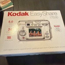 Kodak EasyShare CX7530 5.0MP Digital Camera - Silver FOR PARTS CORROSION