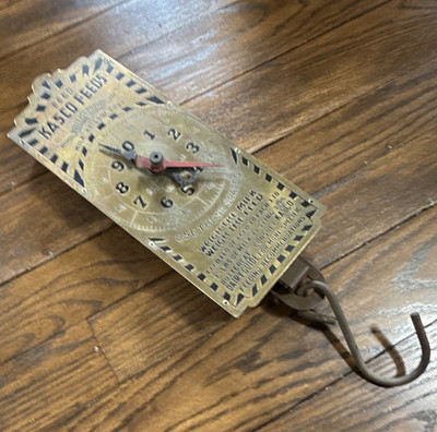 Vintage Kasco Feeds Hanging Spring Scale w/ Hook Feed/Milk Dial Dairy Guide