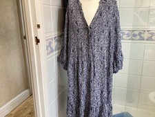 JD WILLIAMS  BEAUTIFUL  LADIES DRESS SIZE UK 22