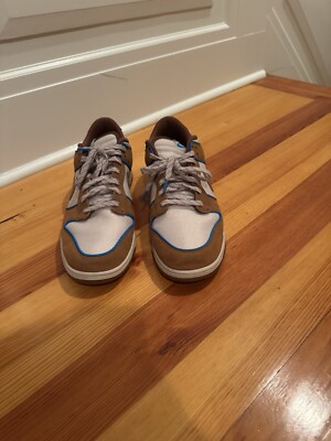 Nike Dunks 