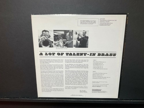 Nashville Brass - The Nashville Sound - RCA Victor Records (1968) 12" Vinyl LP - Picture 2 of 2