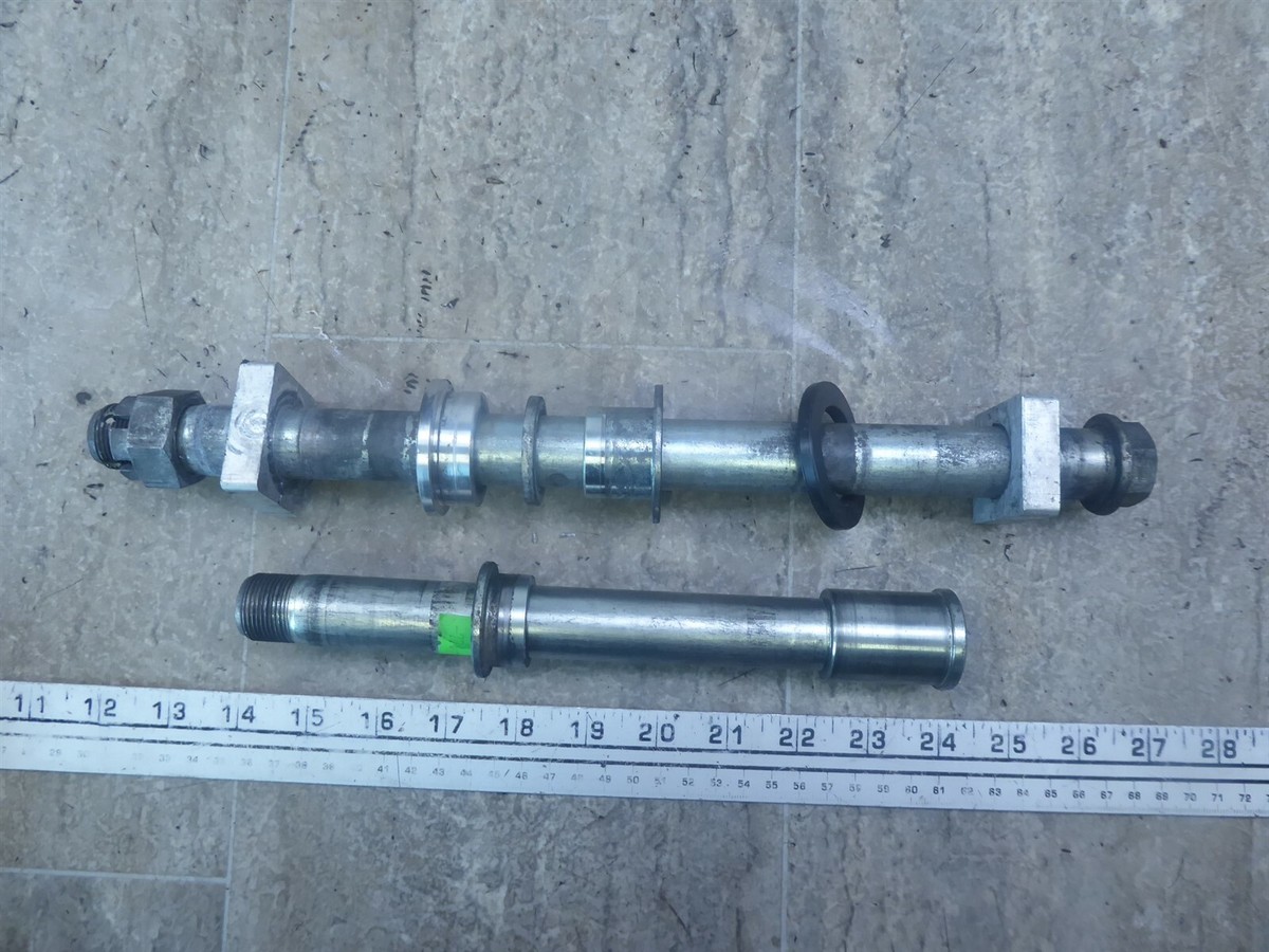 1996 Kawasaki ZX750 P Ninja K774) front and rear wheel axle bolts