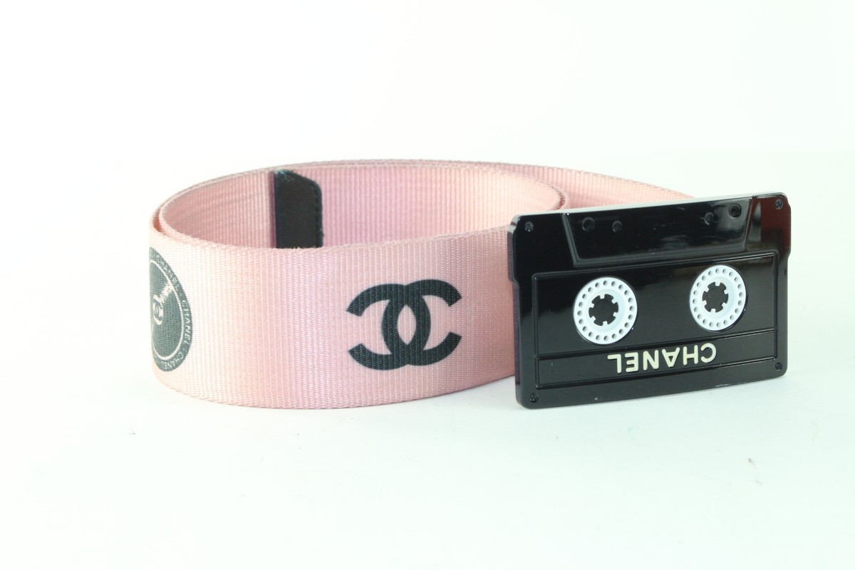 CHANEL/シャネル 2004 カセット テープ ピンク ベルト f_073 CHANEL/シャネル 2004 カセット テープ ピンク ベルト f_073