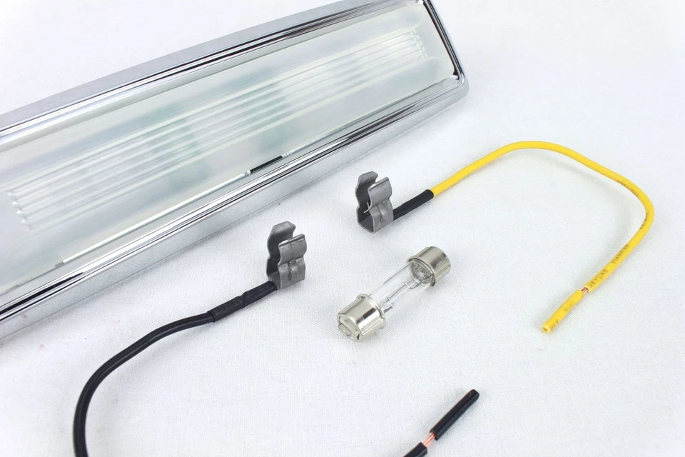 68 - 87 Chevy El Camino GMC Sprint Caballero Interior Dome Light Lens Assembly - Image 4 of 4