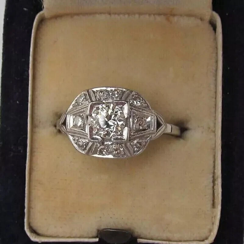 Anillo de aniversario de diamantes Art Deco vintage creado en laboratorio relleno de oro blanco de 14 K Foto 2 de 4