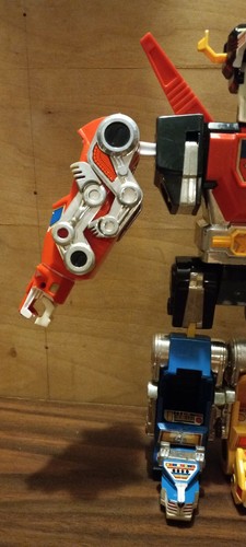 VOLTRON- 1984 PANOSH PLACE- DEFENDER OF THE UNIVERSE- USED - Picture 8 of 12