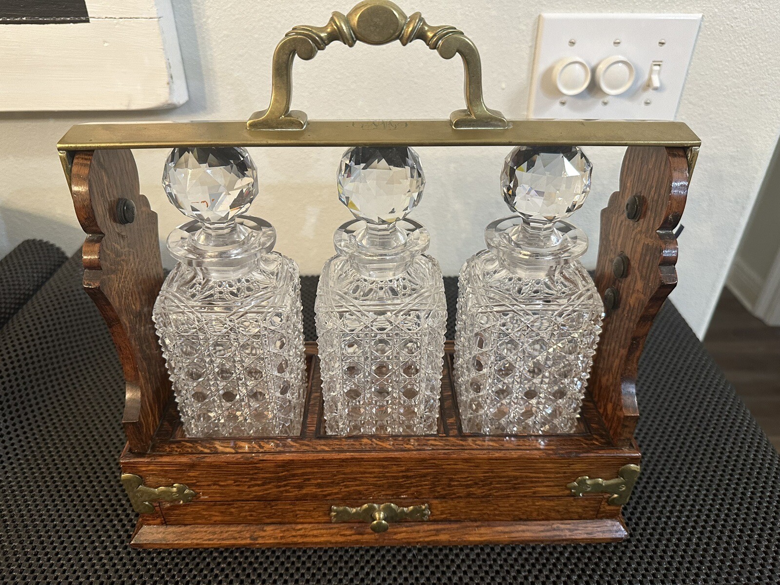 Betjemann Tantalus Patent 7224 Vintage 3 Decanter Set eBay