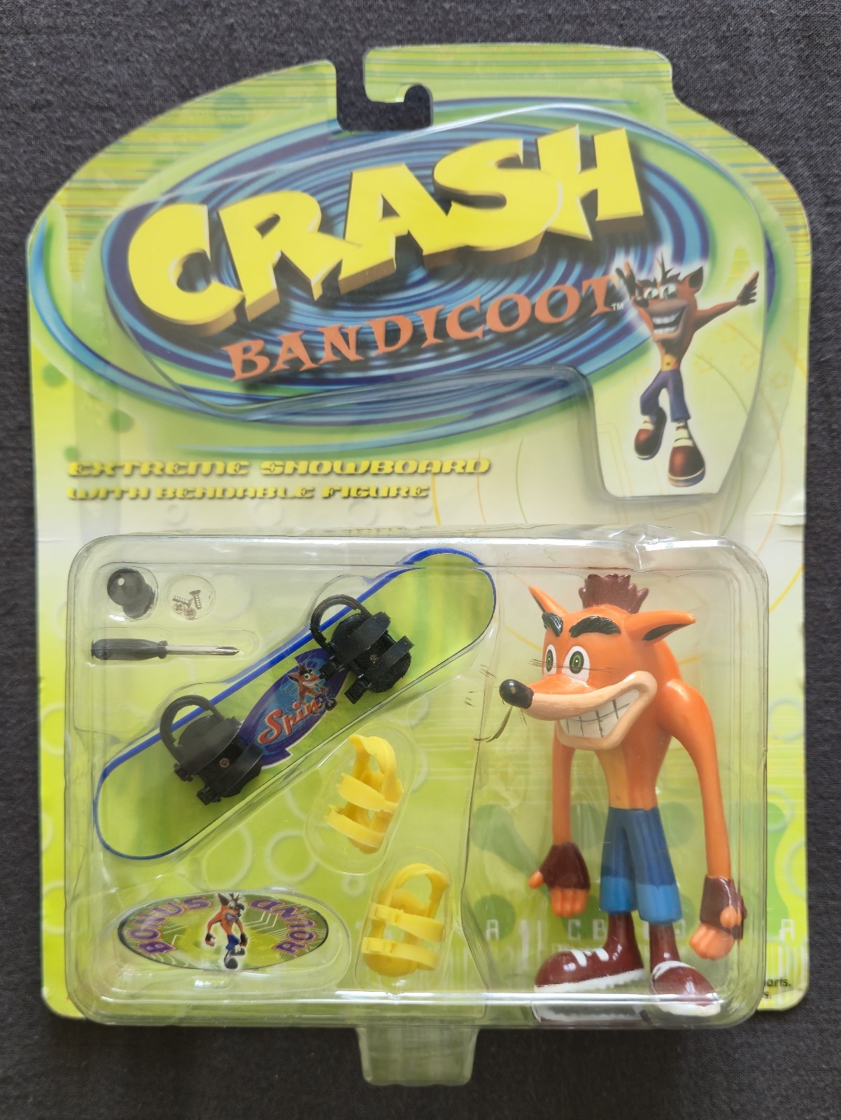 Crash Bandicoot jouet vintage de 1999 pour décorer une salle de jeux rétro