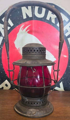 TL MOORE 1906 RR LANTERN WITH RED ETCHED C. C. C. & St. L. GLOBE