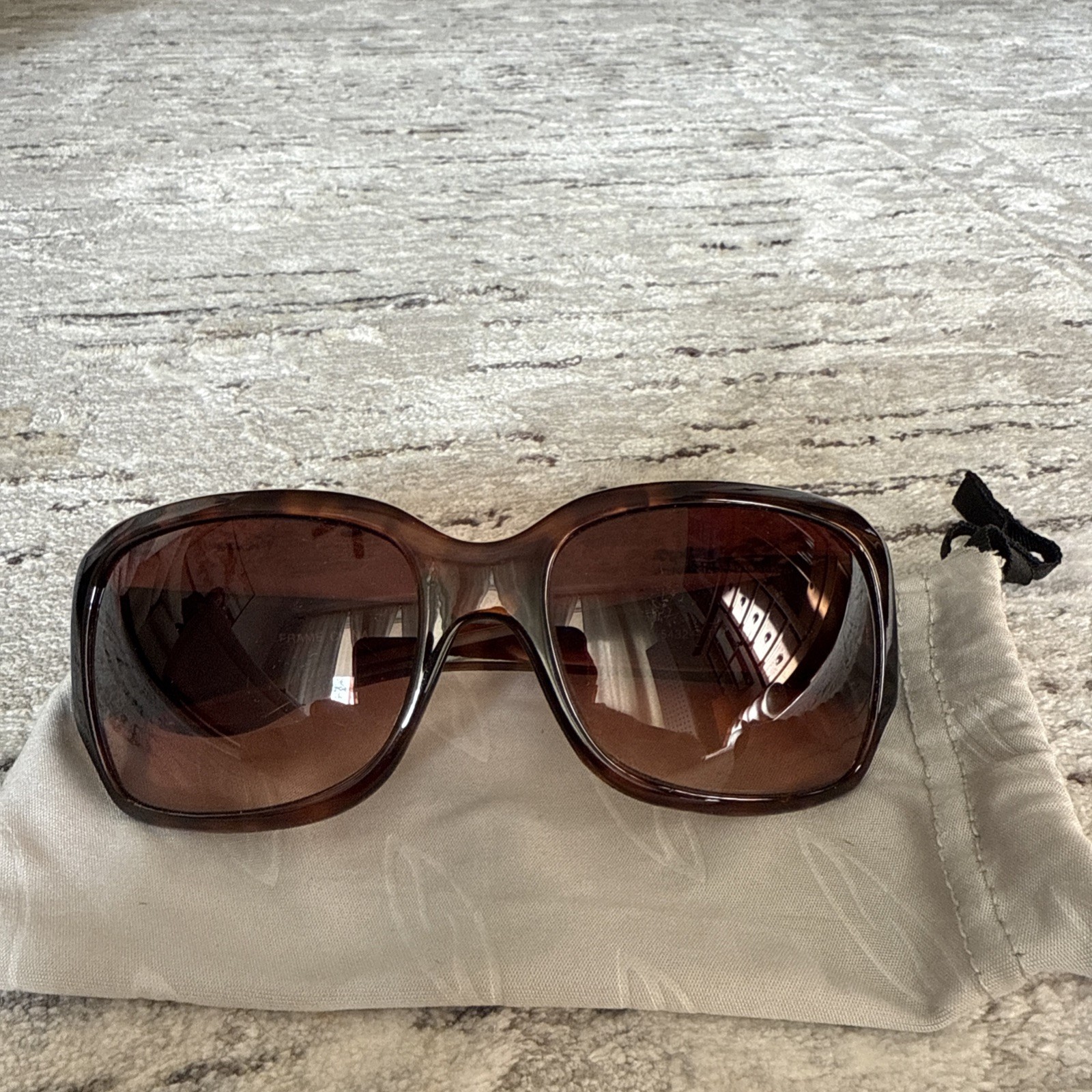 Smith’s Tortoise Shell Sunglasses with Polarized … - image 1