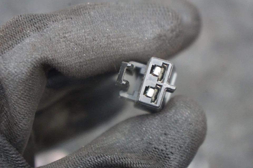 Tapa capó delantero capó cierre liberación bloqueo palanca abierta 67046200 Ferrari 360 2001 Foto 3 de 4