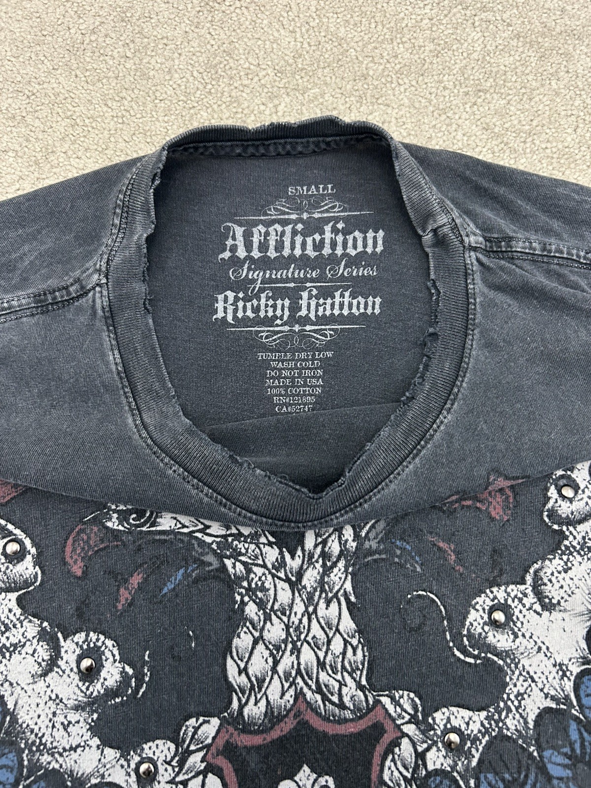 Mens Affliction x Ricky Hatton signature series t shirt size Small image 3
