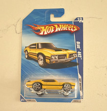 Hot Wheels Hot Auction 1970 Oldsmobile Olds 442 1:64 Diecast Yellow Unopened