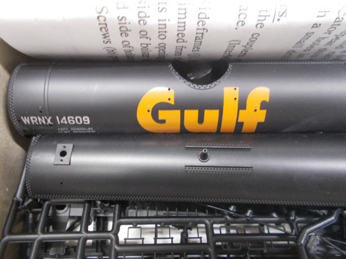 INTERMOUNTAIN ~ GULF OIL CORP. COCHE CISTERNA DE 10.000 GALONES # 14609~ KIT~ ESCALA HO | Zustand: New