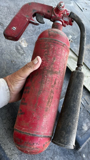WWII Aircraft Fire Extinguisher Walter Kidde Model 2 TB Pistol Grip Wire Wound