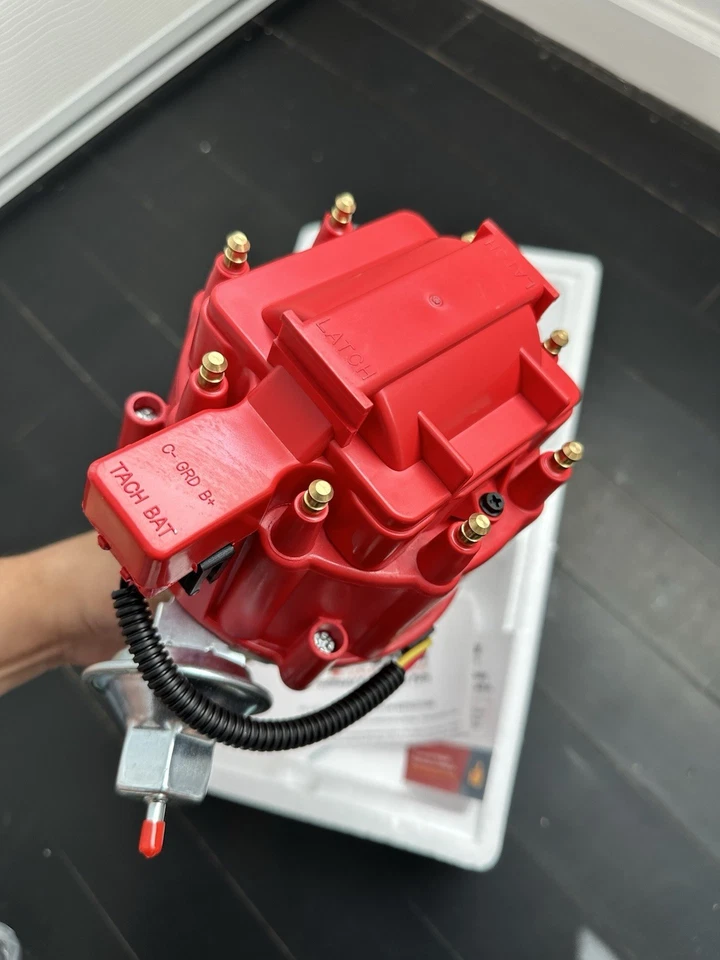 Buick Nailhead V8 (264, 322, 364, 401, 425) Distribuidor HEI de un solo cable Foto 3 de 4