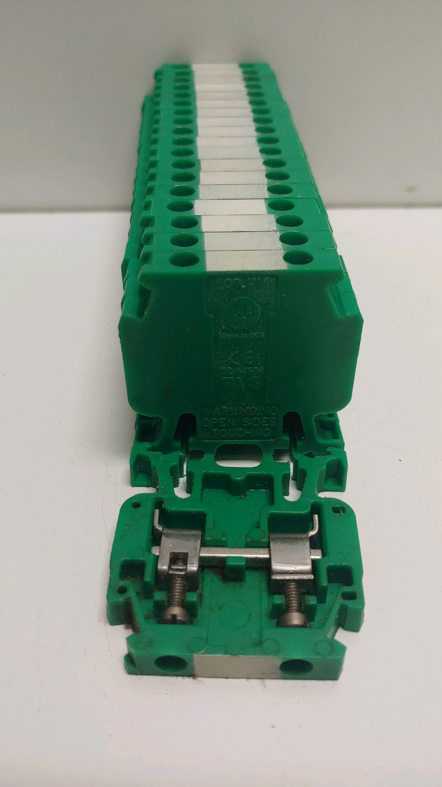 LOT OF (19) GUARANTEED! ALLEN-BRADLEY 30A 600V GREEN TERMINAL BLOCKS 1492-HM1G