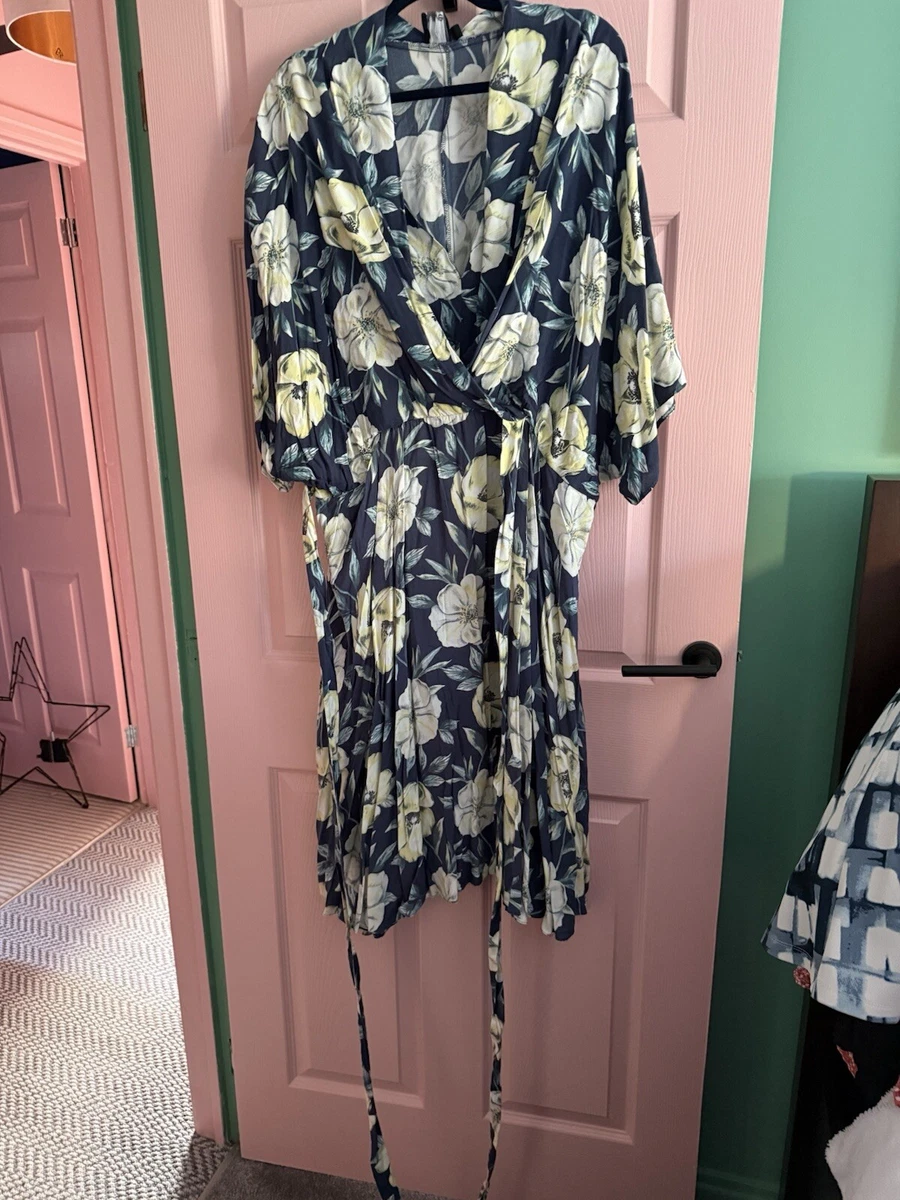 sachin and babi light blue dress ASOS DESIGN Curve mini button through twill dress with cup detail in bloom  floral print-Multi
