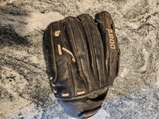 Wilson A600 Adult Softball Baseball Black Leather Glove 12.5  RHT Needs Work