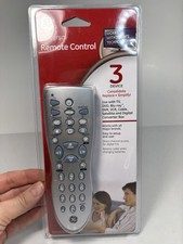 GE 20621 Universal Remote Control 3 Devices, All Major Brands, TV DVD VCR