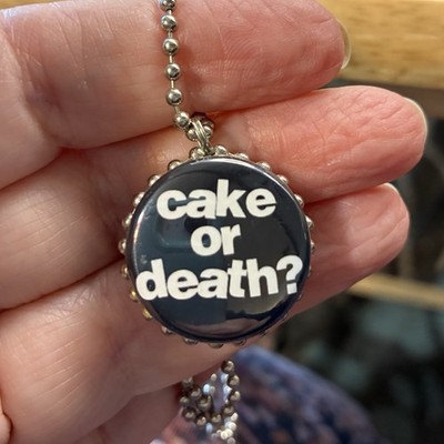 British Celeb Eddie Izzard CAKE OR DEATH Pendant Necklace,1999 Dress to Kill Pop