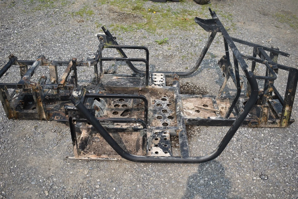 2006 Yamaha Rhino 660 4WD quadro 5UG-F1110-30-00 - Imagem 3 de 4