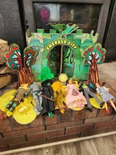 Vintage 1970's Wizard of Oz Mego Emerald City Play Set. 7 Figures Not Complete
