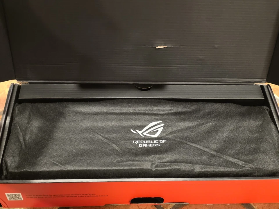 Teclado inalámbrico para juegos Asus ROG Strix Scope II 96 con interruptores para nieve ¡LEER GENIAL! Foto 3 de 4