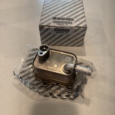 New Oem 2019-2020 Jeep Renegade 24-25 Hornet 1.3l Engine Oil Cooler 68497755aa