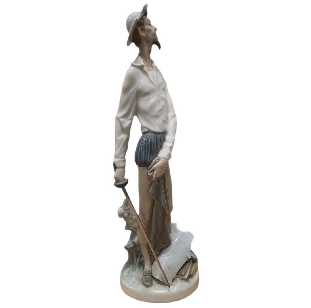 Lladro Don Quixote Figure Figurine Standing Up with Sword