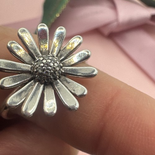 PANDORA PAVE DAISY FLOWER STATEMENT RING #198817C01 SIZE 60 Authentic - Picture 7 of 12