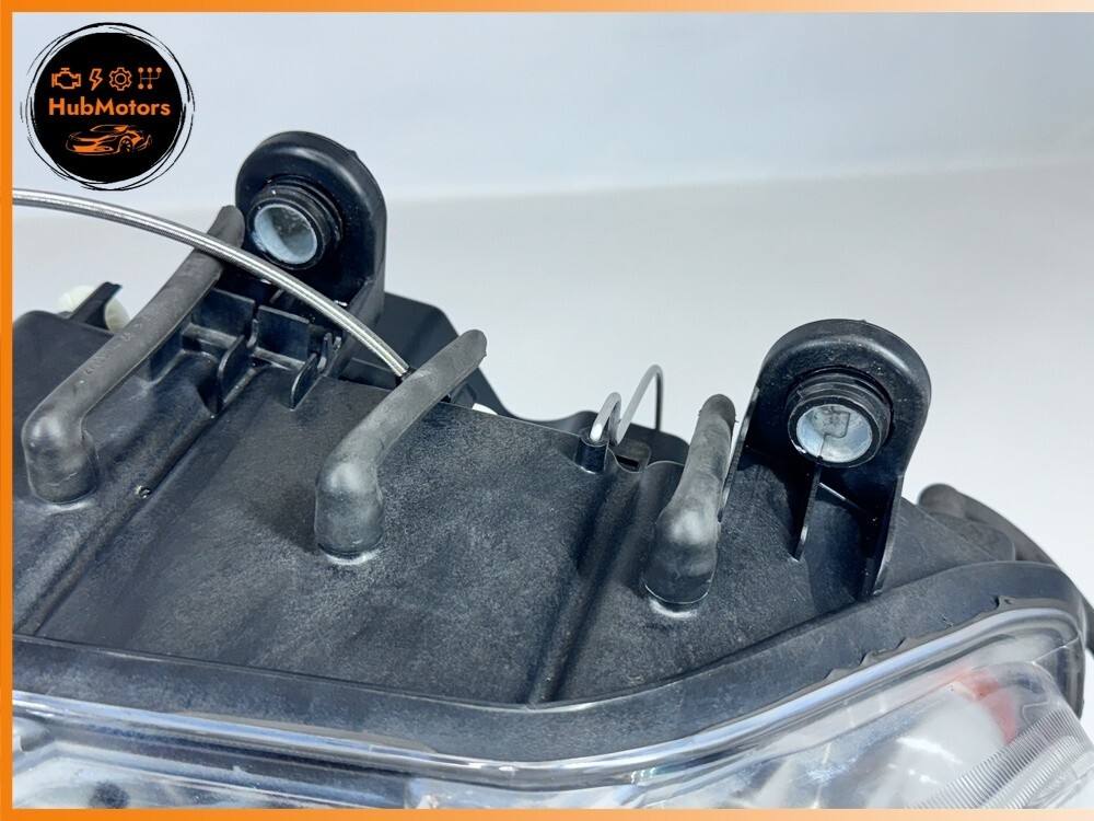 Maserati Quattroporte M139 Front Left Driver Side Headlight Lamp Bi Xenon OEM