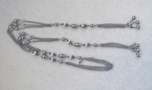 Vintage 1967 Silver Tone Sarah Coventry "FASHIONETTE" Lariat Open End Necklace