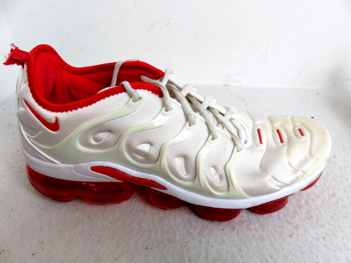 Vapormax with red laces new arrivals