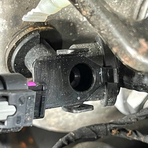 AUDI A4 (B9) 3.0 S4 & S4 TDI Brake Booster Pressure Sensor 5Q0906207 5Q0906207A - Picture 8 of 8