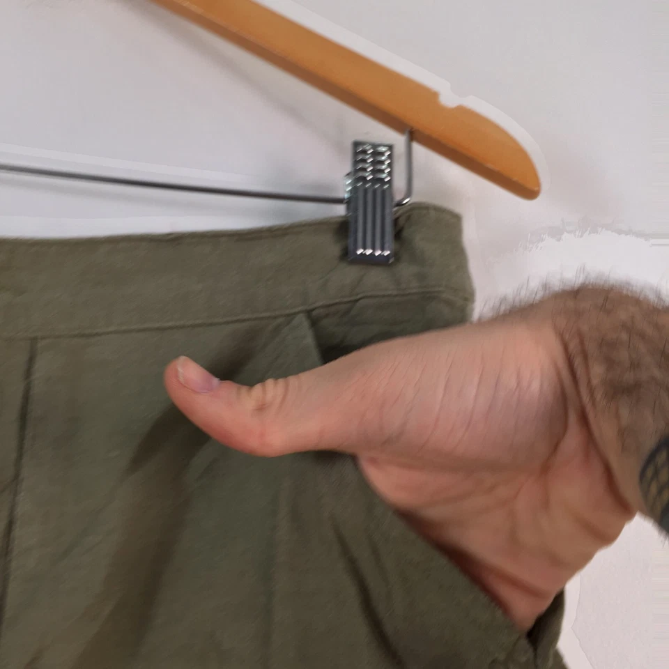 Forever 21 womens chino shorts size 29 khaki green linen blend 081505 - Image 4 of 4