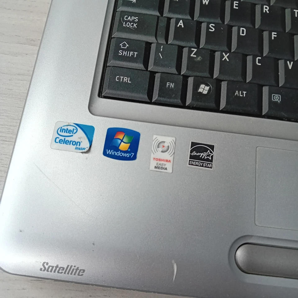 TOSHIBA SATELLITE L450-16Q LAPTOP - NOT TESTED SPARES OR REPAIRS PARTS NETBOOK, - Image 2 of 4