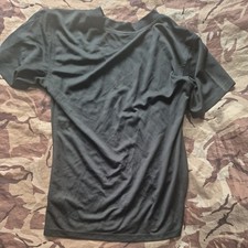 Black T-SHIRT Self Wicking COOLMAX Military Moisture BRITISH ARMY Size Medium 